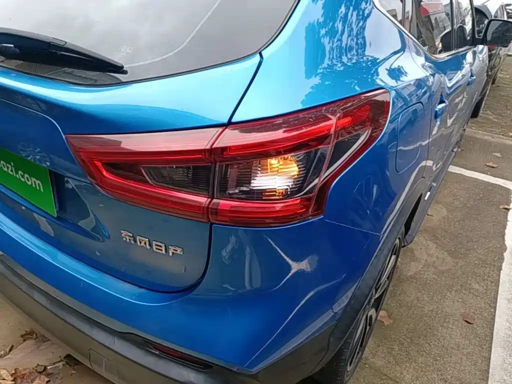 Nissan Qashqai — фото 24