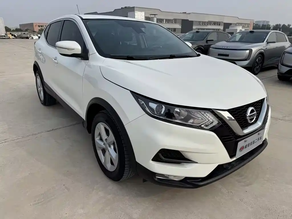 Nissan Qashqai — фото 3