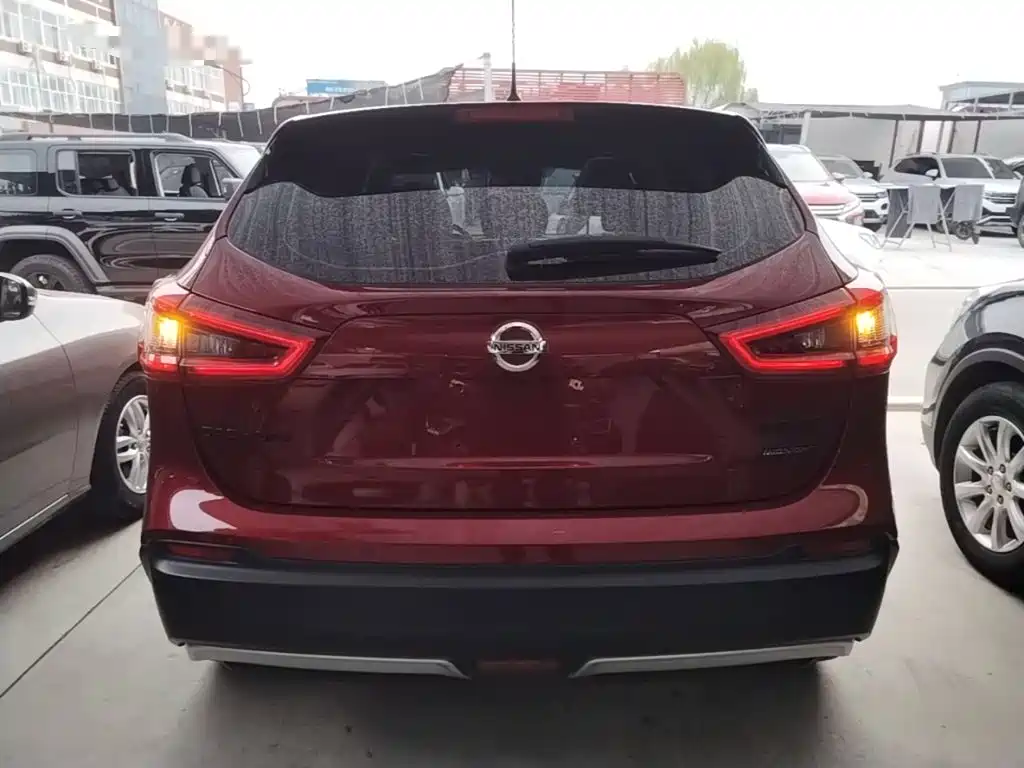 Nissan Qashqai — фото 6