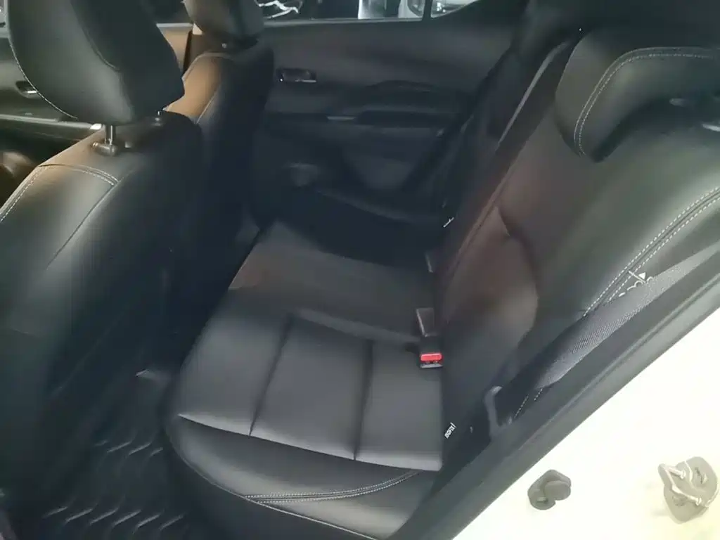 Nissan Kicks — фото 17