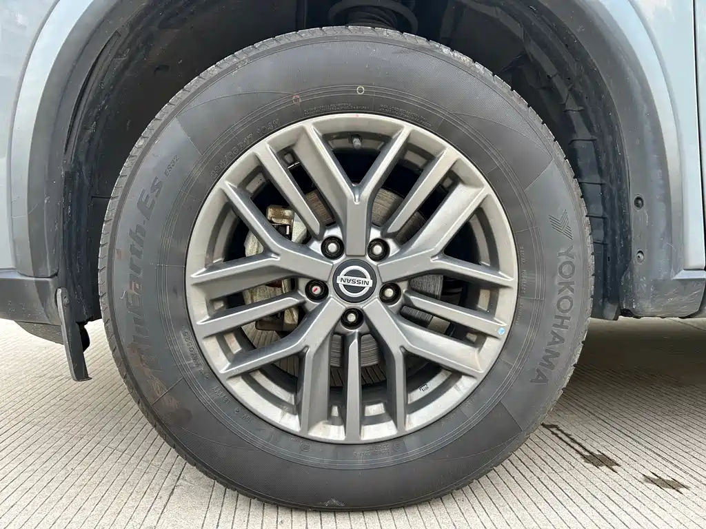 Nissan X-Trail — фото 23
