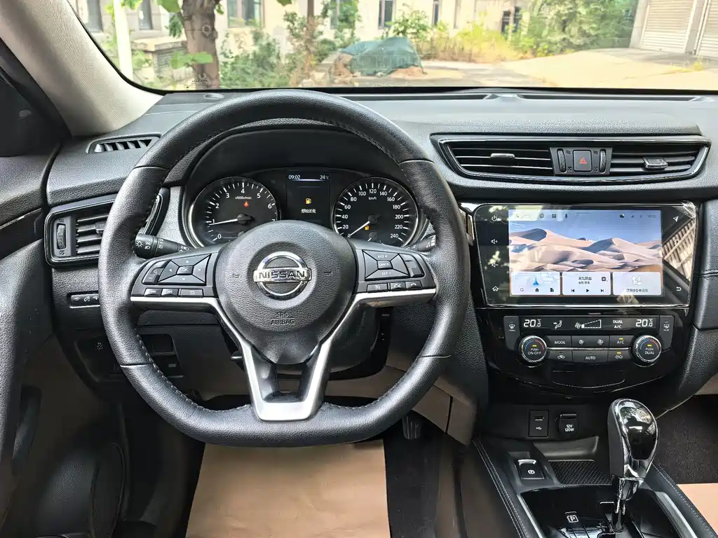 Nissan X-Trail — фото 15