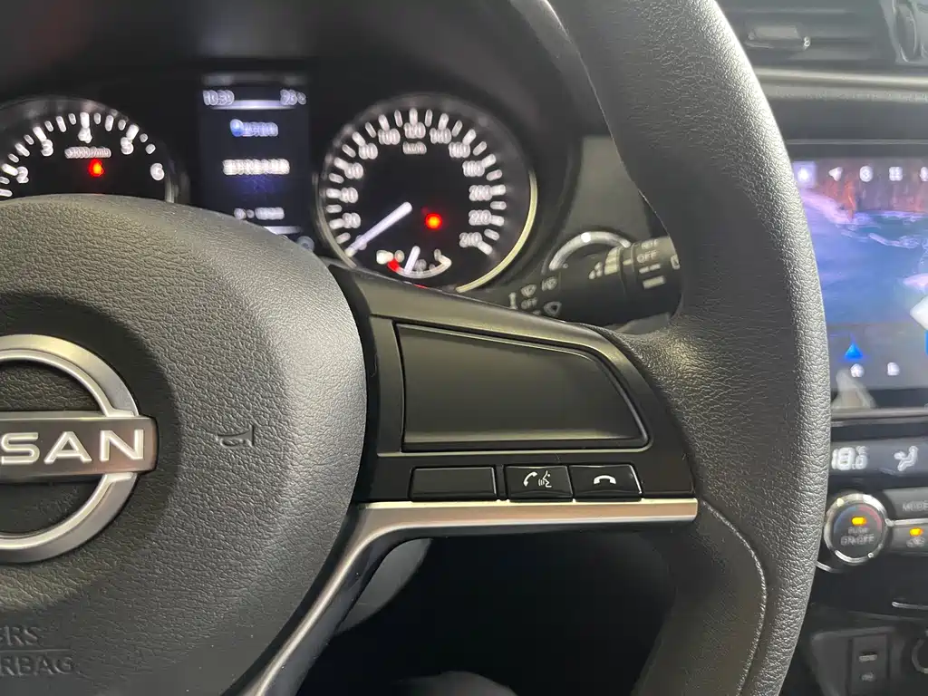 Nissan Qashqai — фото 19