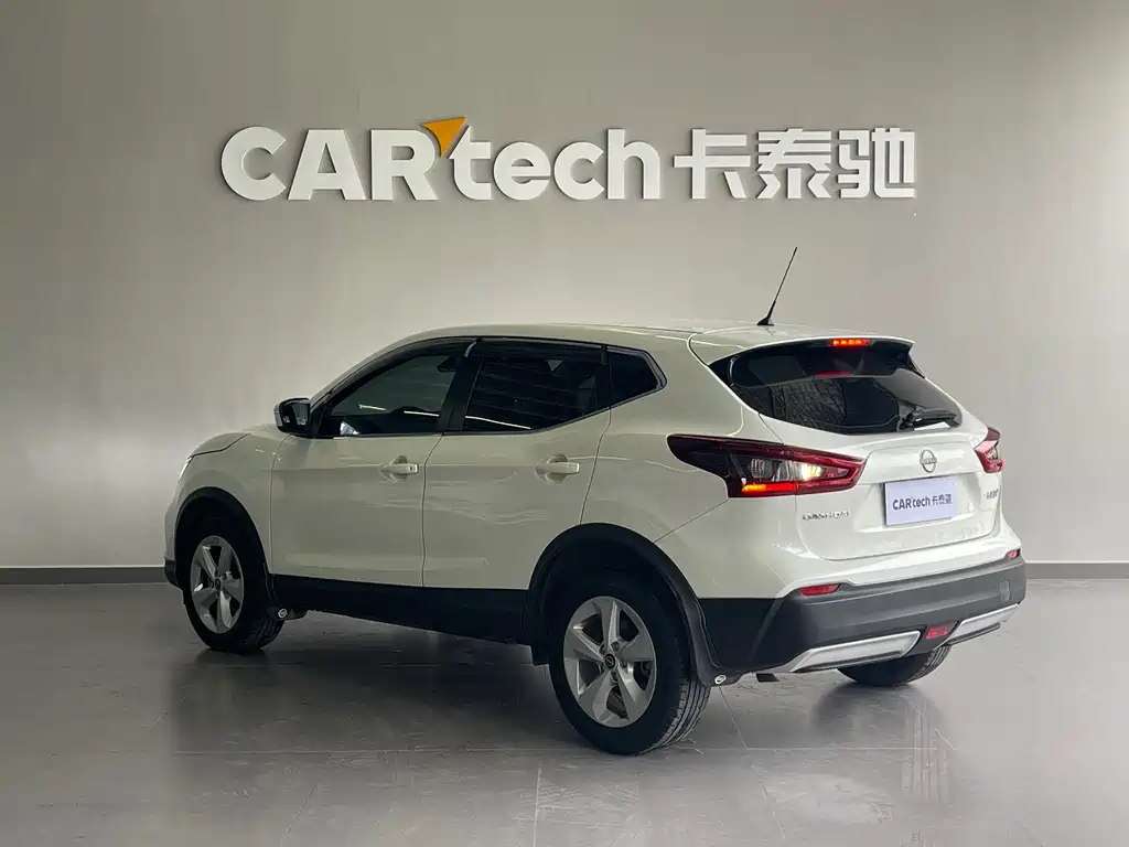 Nissan Qashqai — фото 6