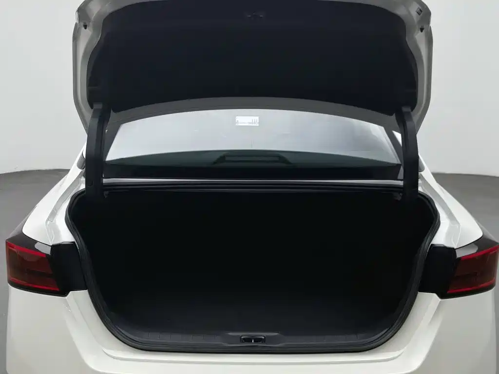 Nissan Teana — фото 16