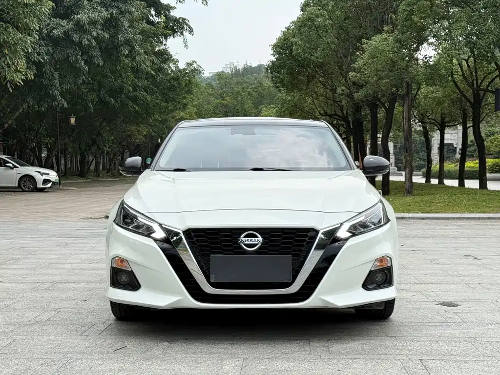 Nissan Teana — фото 2