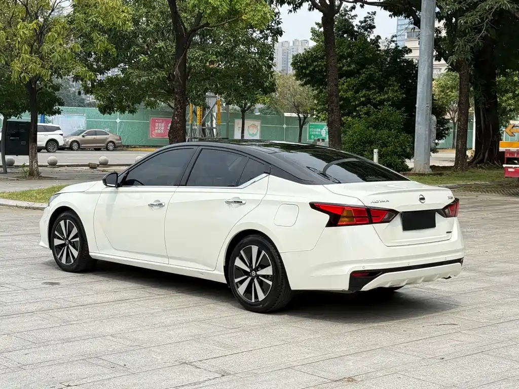 Nissan Teana — фото 6