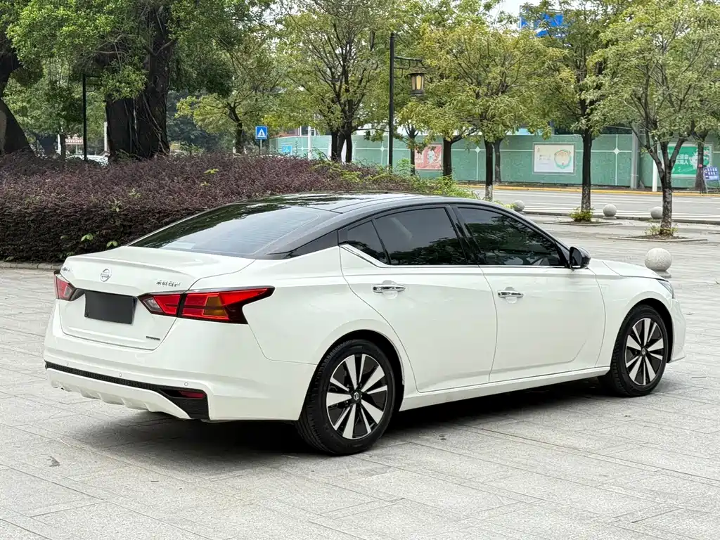 Nissan Teana — фото 8