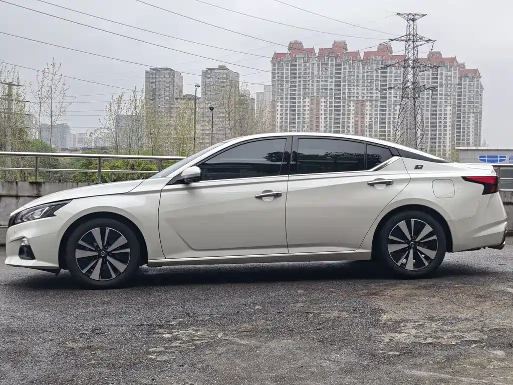 Nissan Teana — фото 4