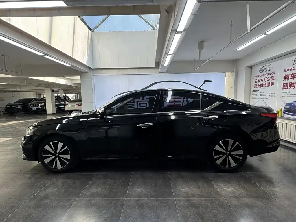 Nissan Teana — фото 4