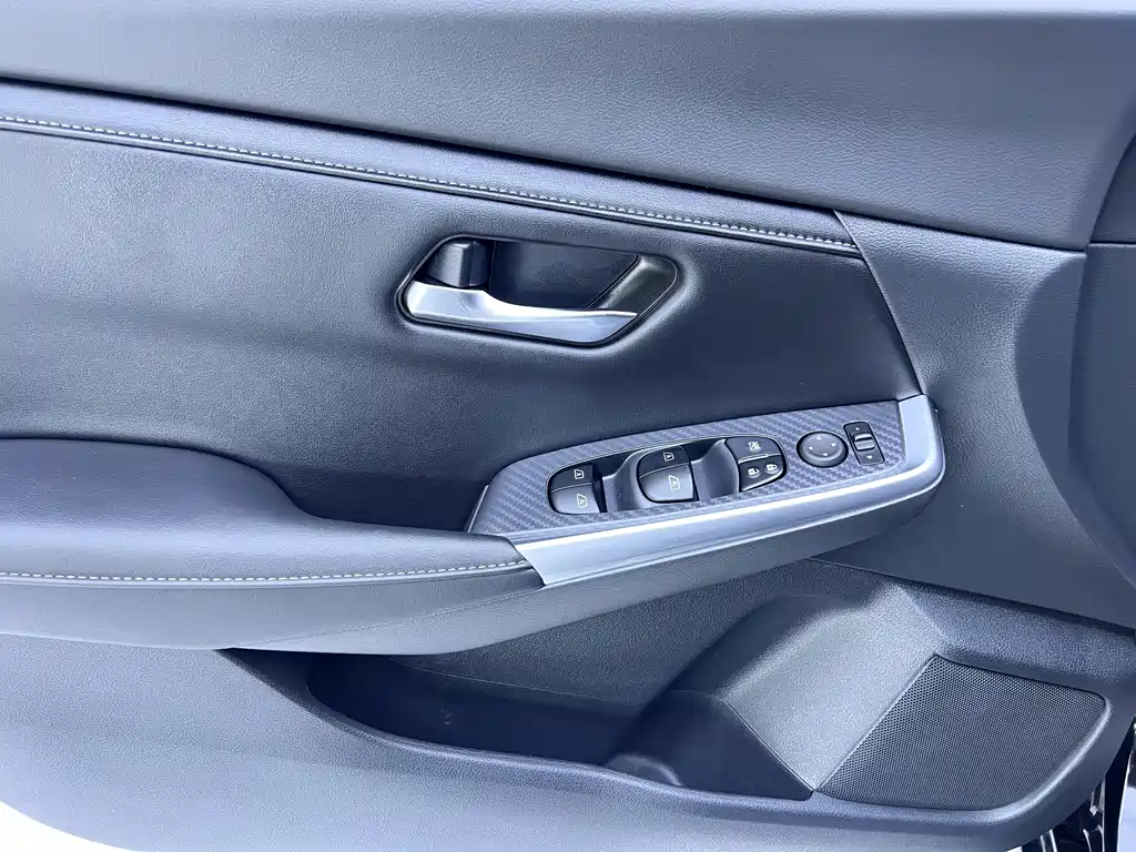 Nissan Sylphy — фото 10