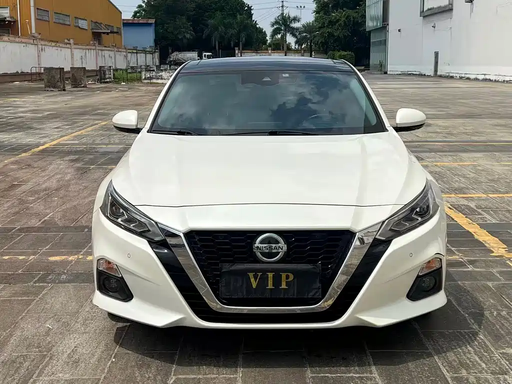 Nissan Teana — фото 2