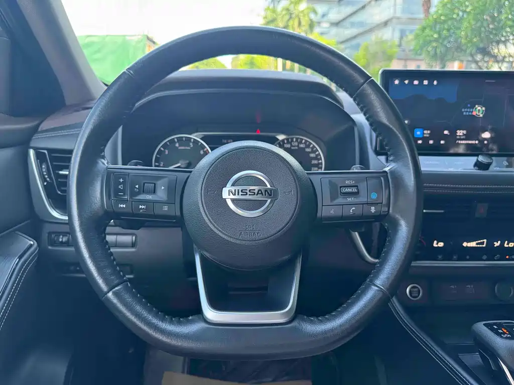Nissan X-Trail — фото 11