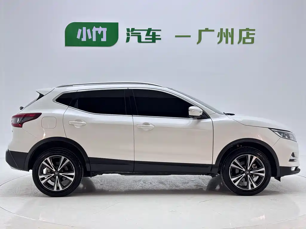 Nissan Qashqai — фото 8
