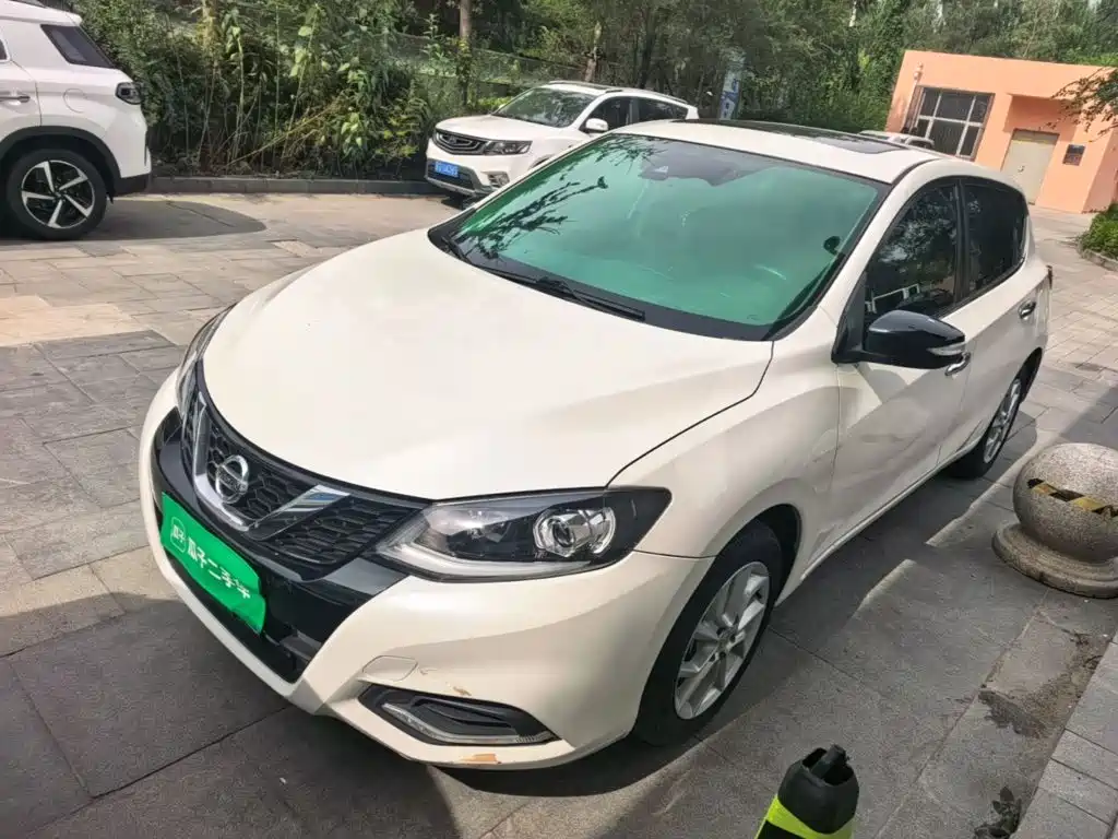 Nissan Tiida