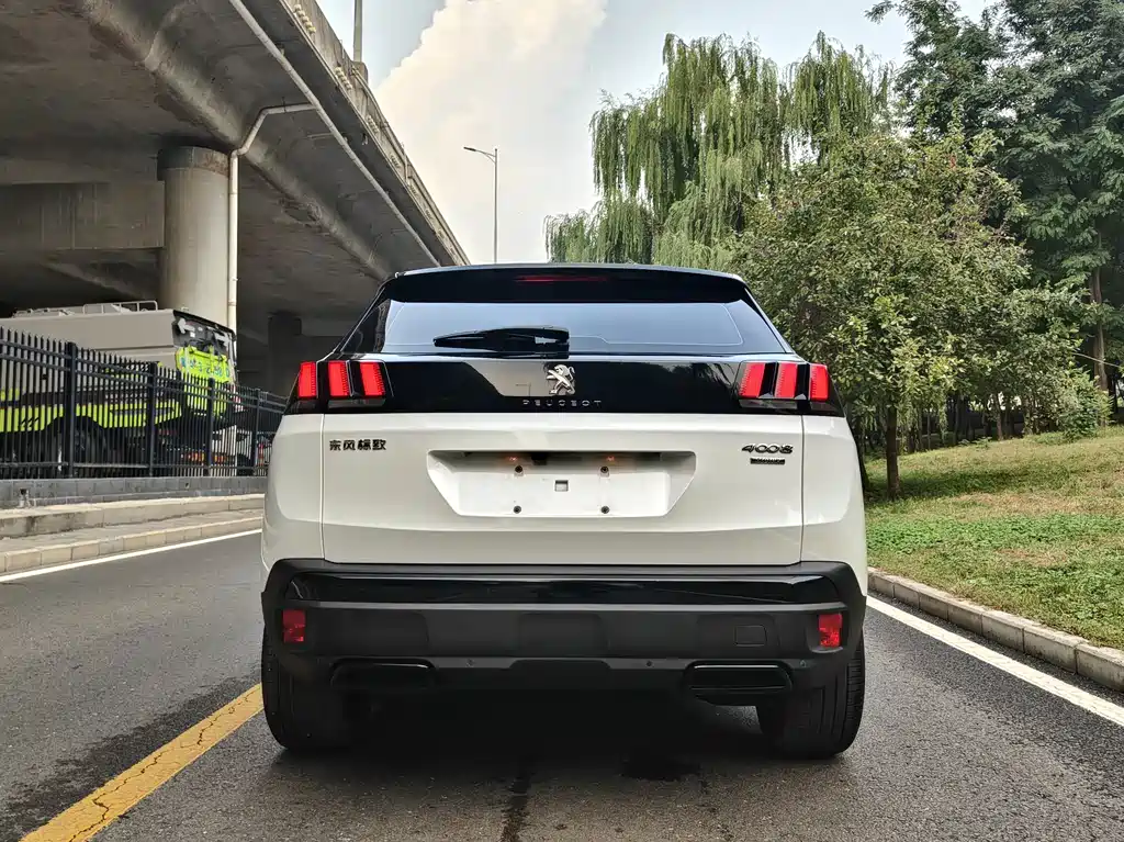 Peugeot 4008 — фото 19