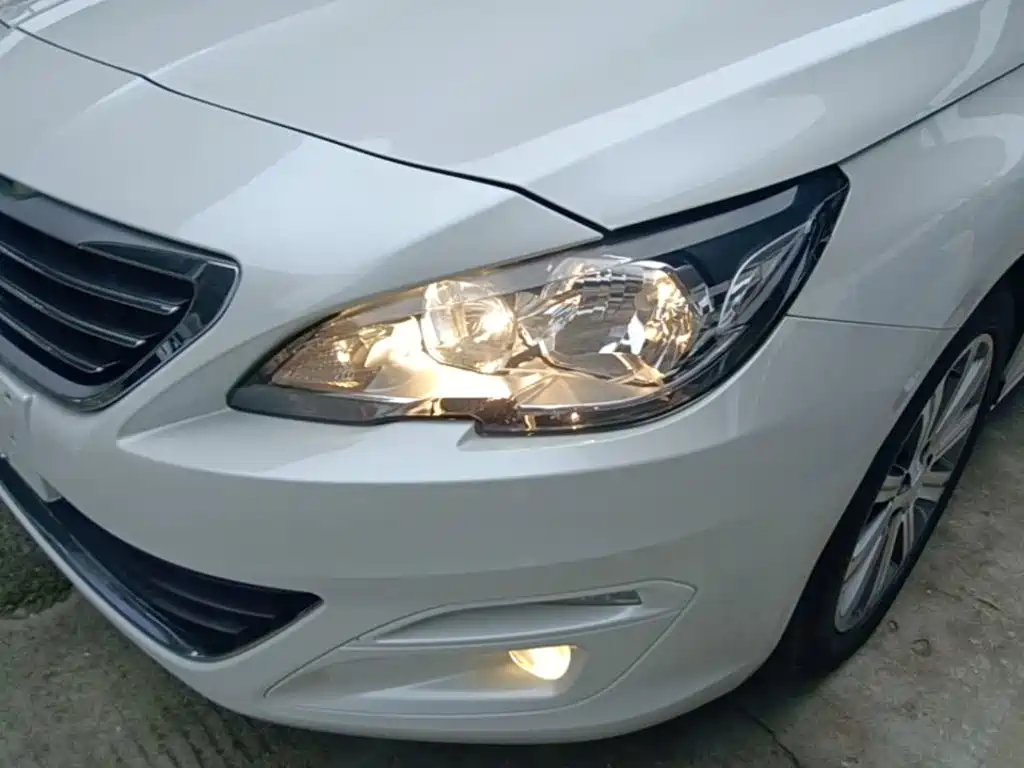 Peugeot 408 — фото 24