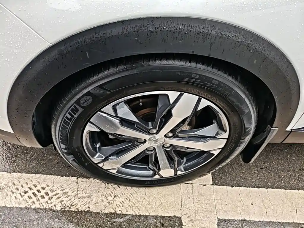 Peugeot 4008 — фото 23