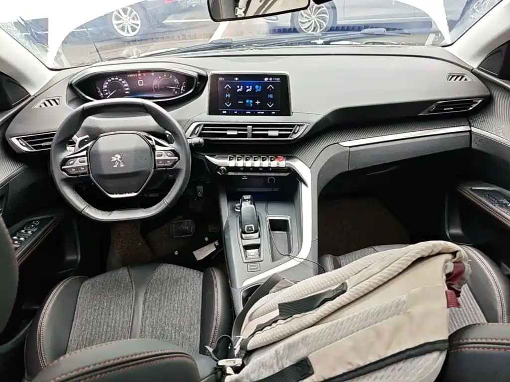 Peugeot 4008 — фото 10