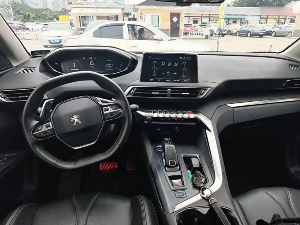 Peugeot 4008 — фото 10