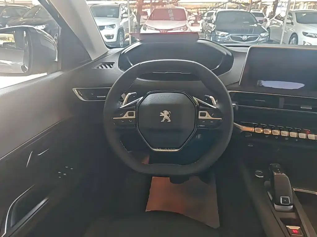 Peugeot 4008 — фото 11