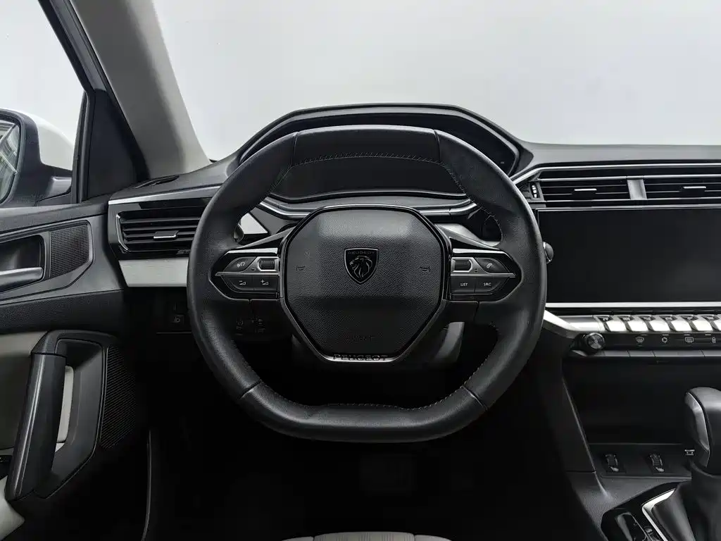 Peugeot 408 — фото 11