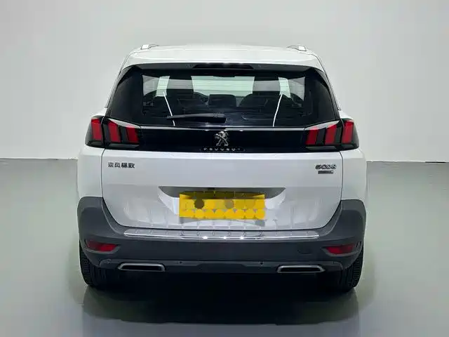 Peugeot 5008 — фото 14