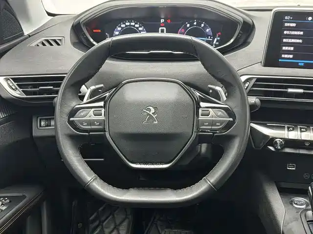Peugeot 5008 — фото 6