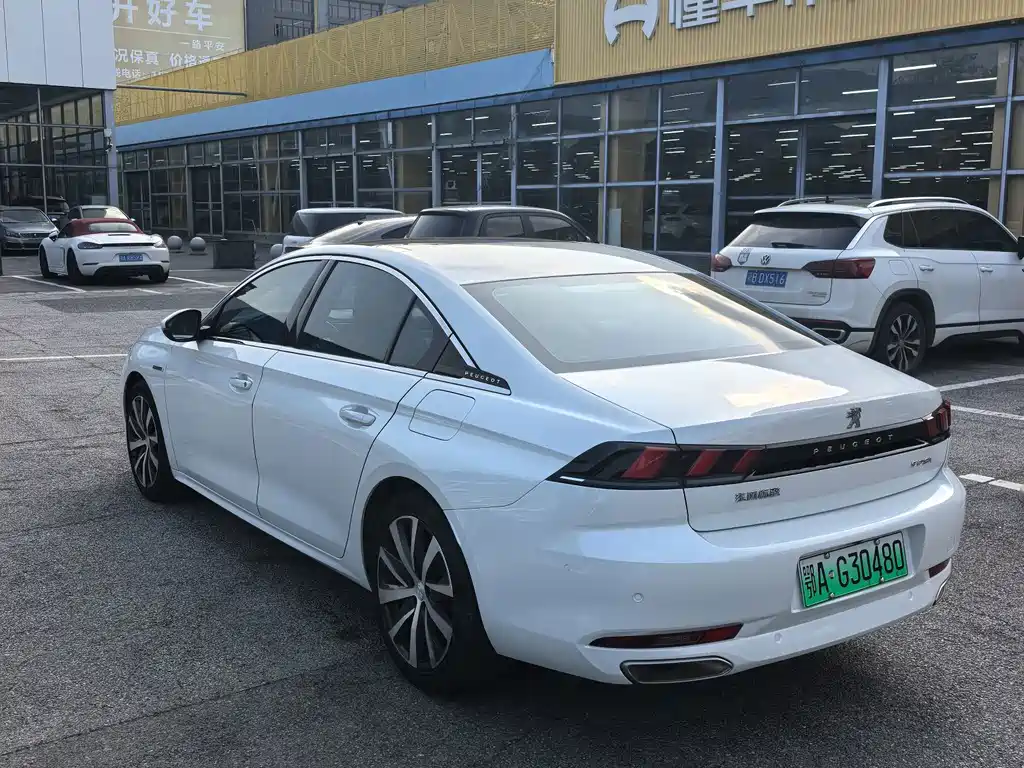 Peugeot 508L PHEV — фото 7