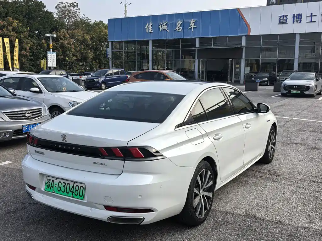 Peugeot 508L PHEV — фото 9