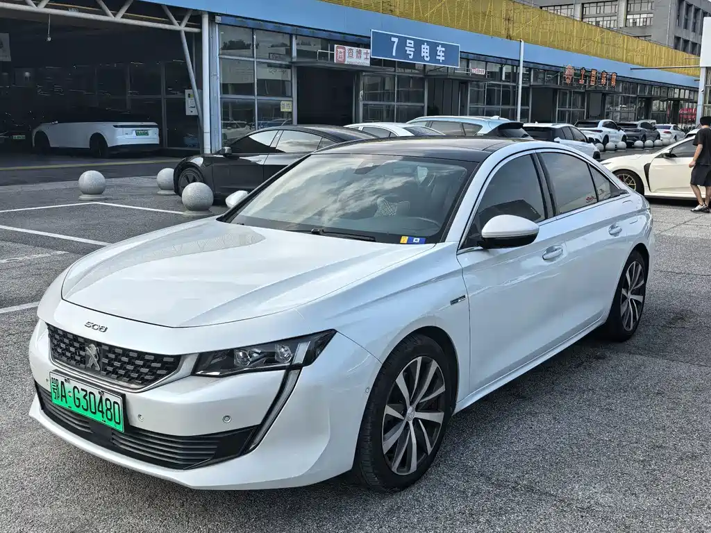 Peugeot 508L PHEV