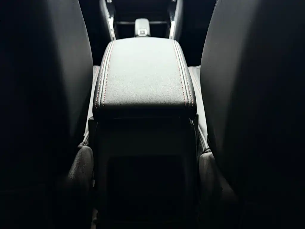 Peugeot 2008 — фото 14