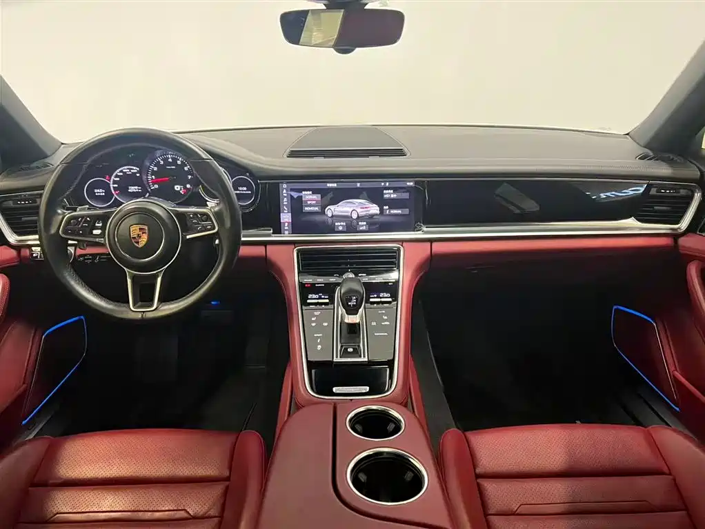 Porsche Panamera — фото 18