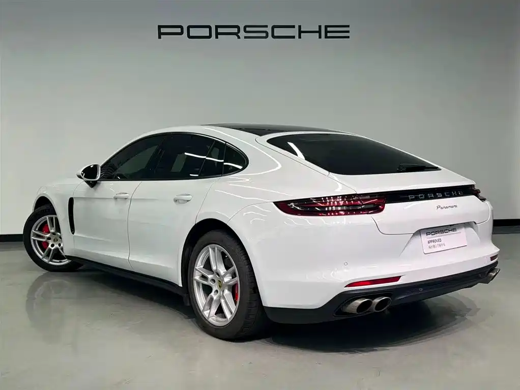 Porsche Panamera — фото 23