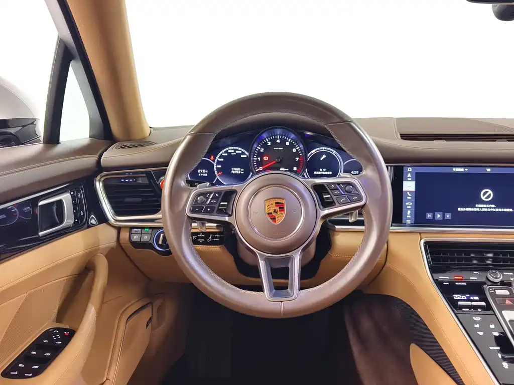 Porsche Panamera — фото 10