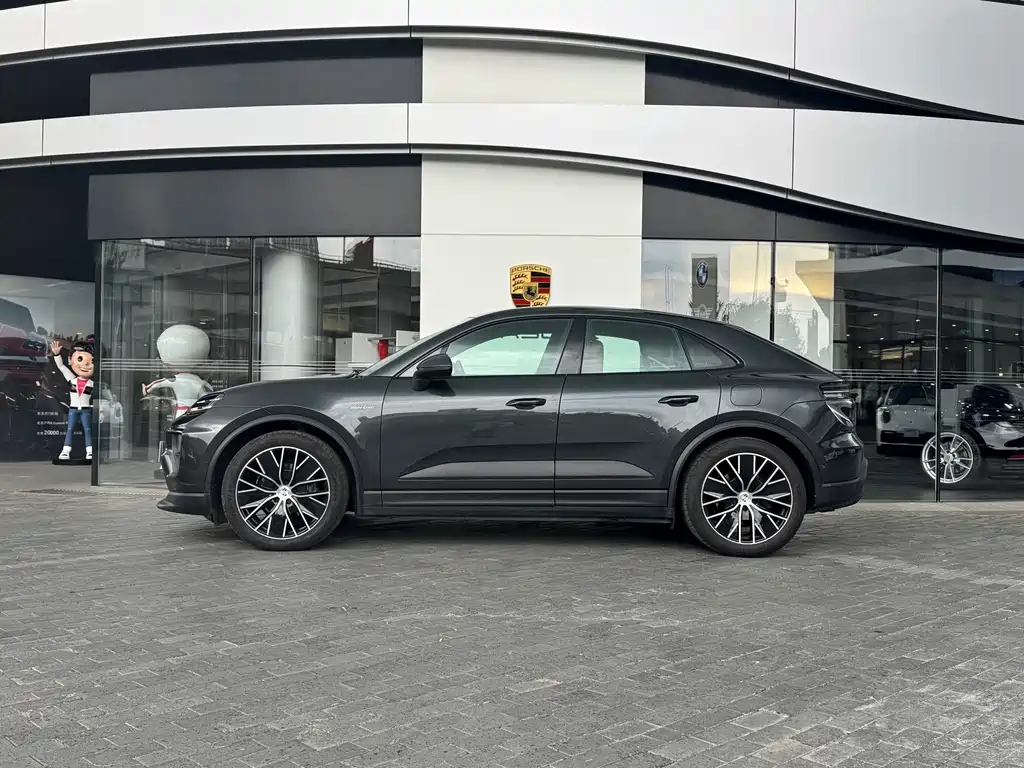 Porsche Macan EV — фото 5