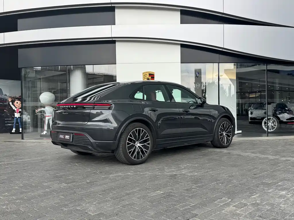 Porsche Macan EV — фото 6
