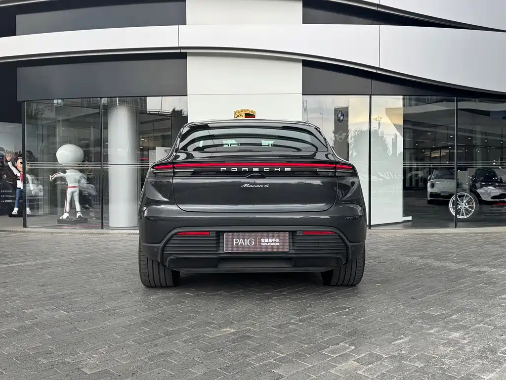 Porsche Macan EV — фото 7