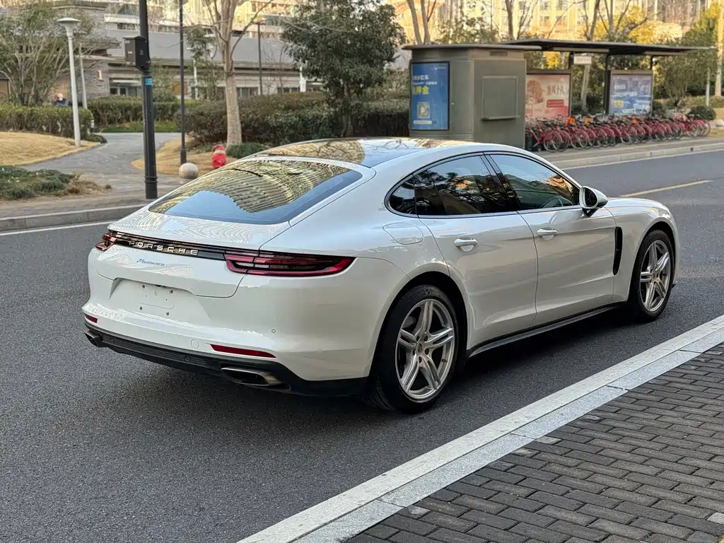 Porsche Panamera — фото 4
