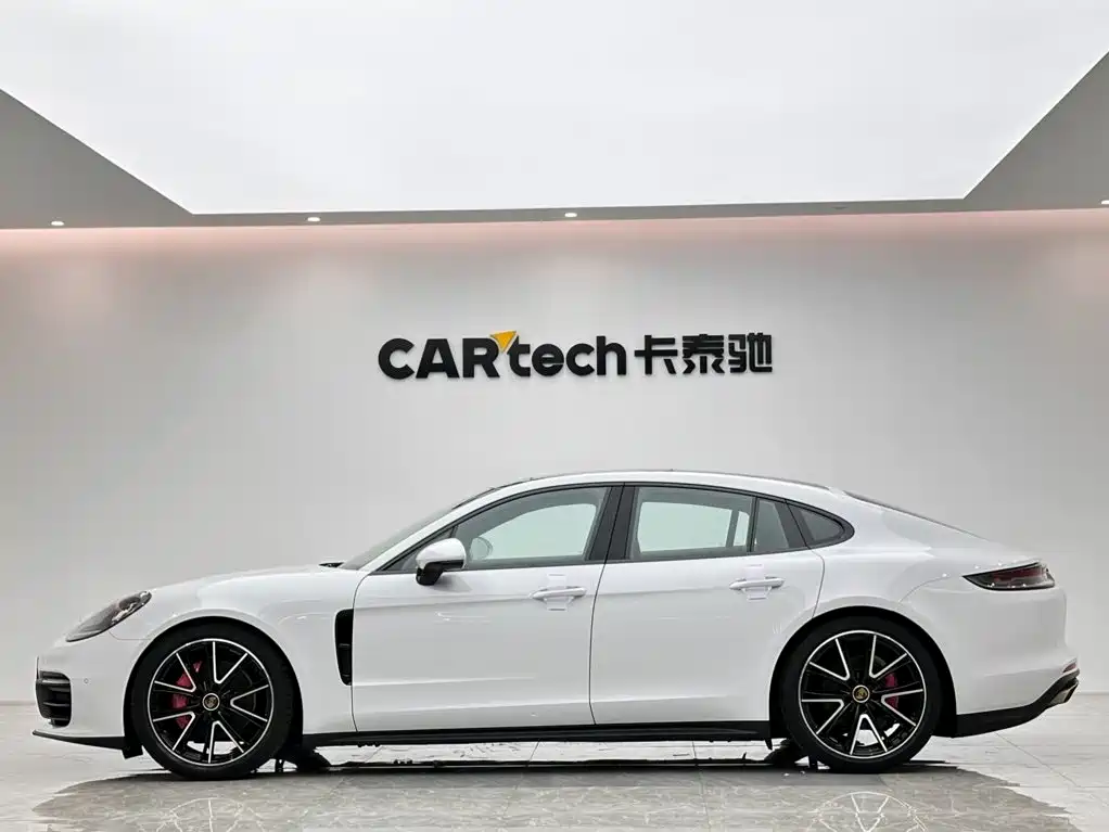 Porsche Panamera — фото 2