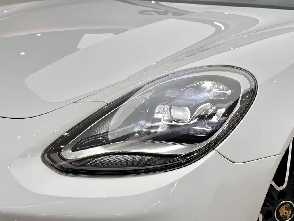 Porsche Panamera — фото 21