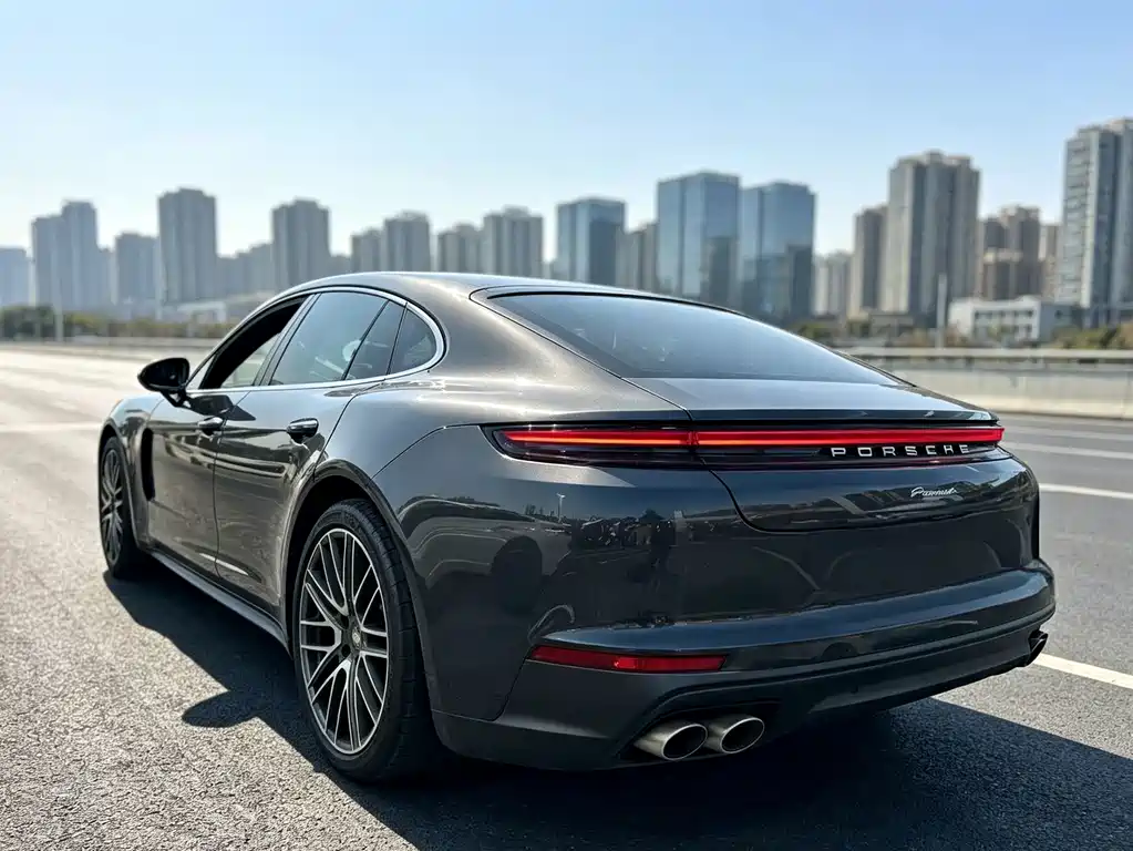 Porsche Panamera — фото 18