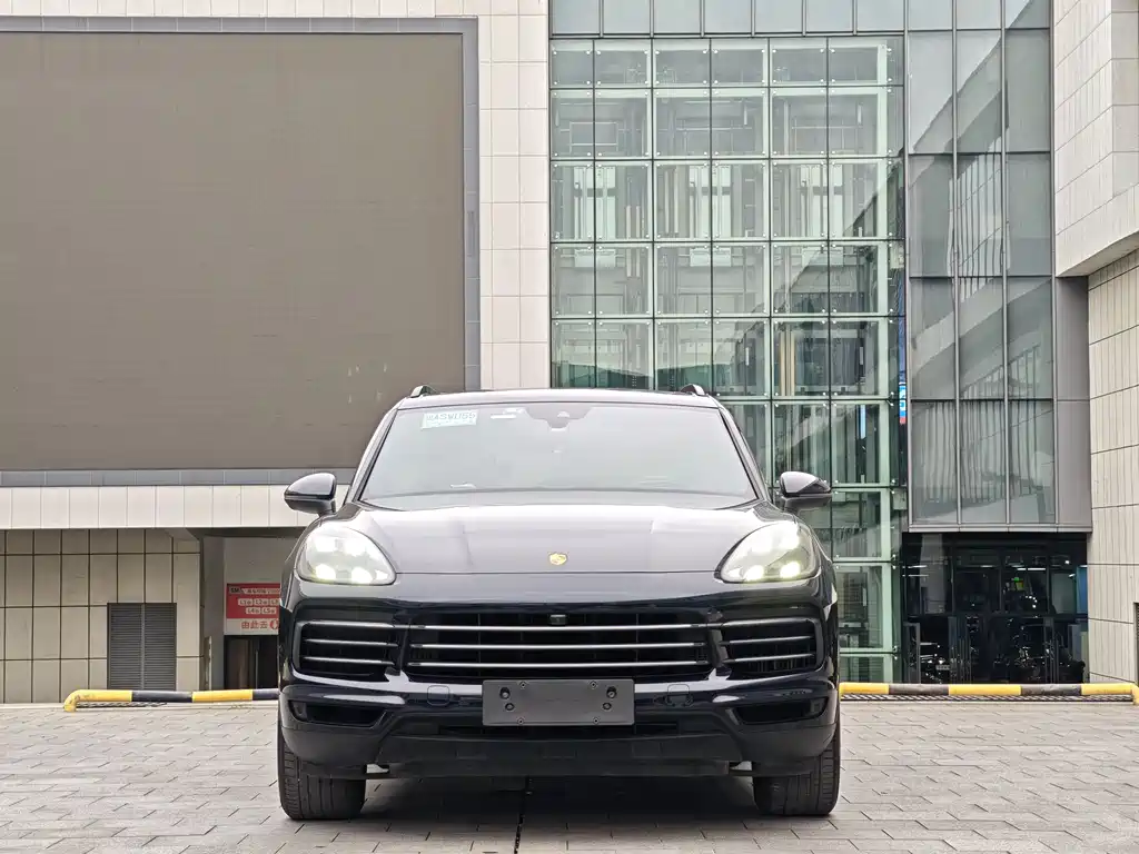 Porsche Cayenne Hybrid — фото 5