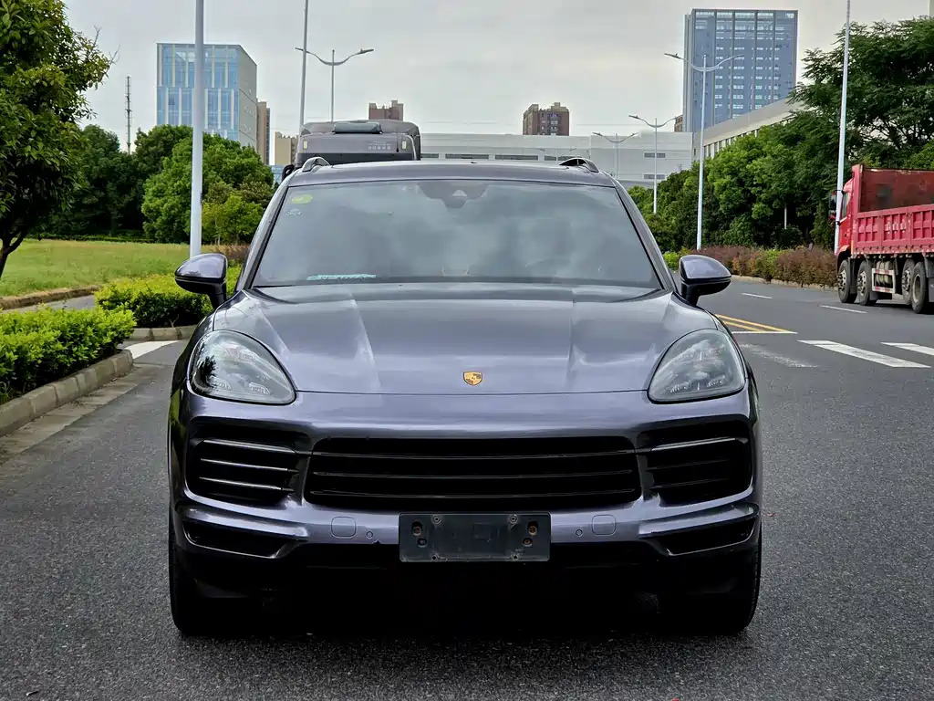 Porsche Cayenne — фото 2