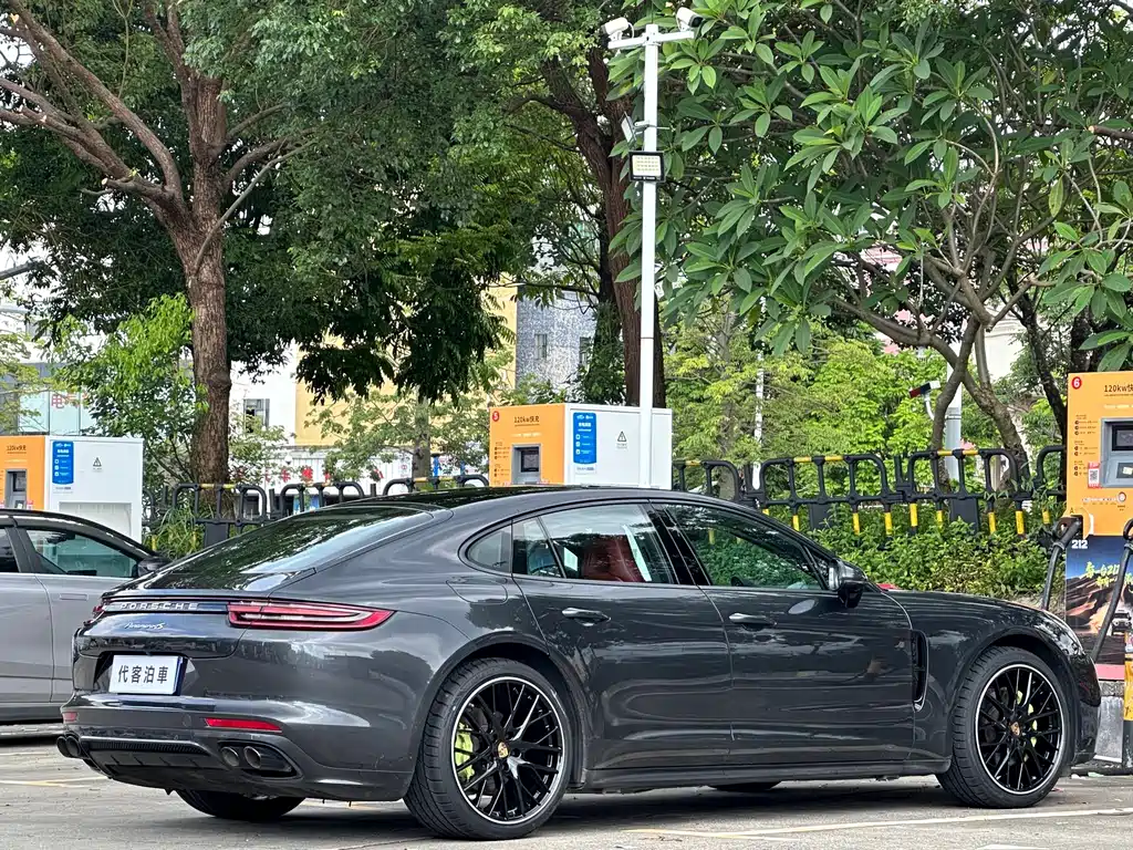 Porsche Panamera — фото 9