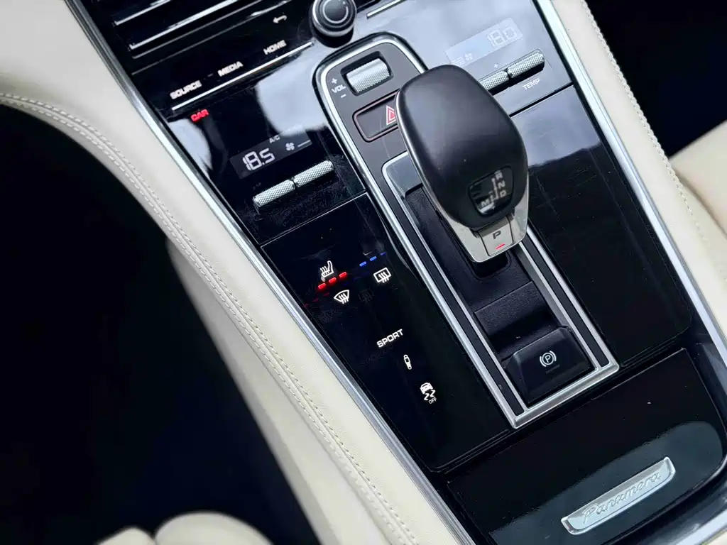Porsche Panamera — фото 8