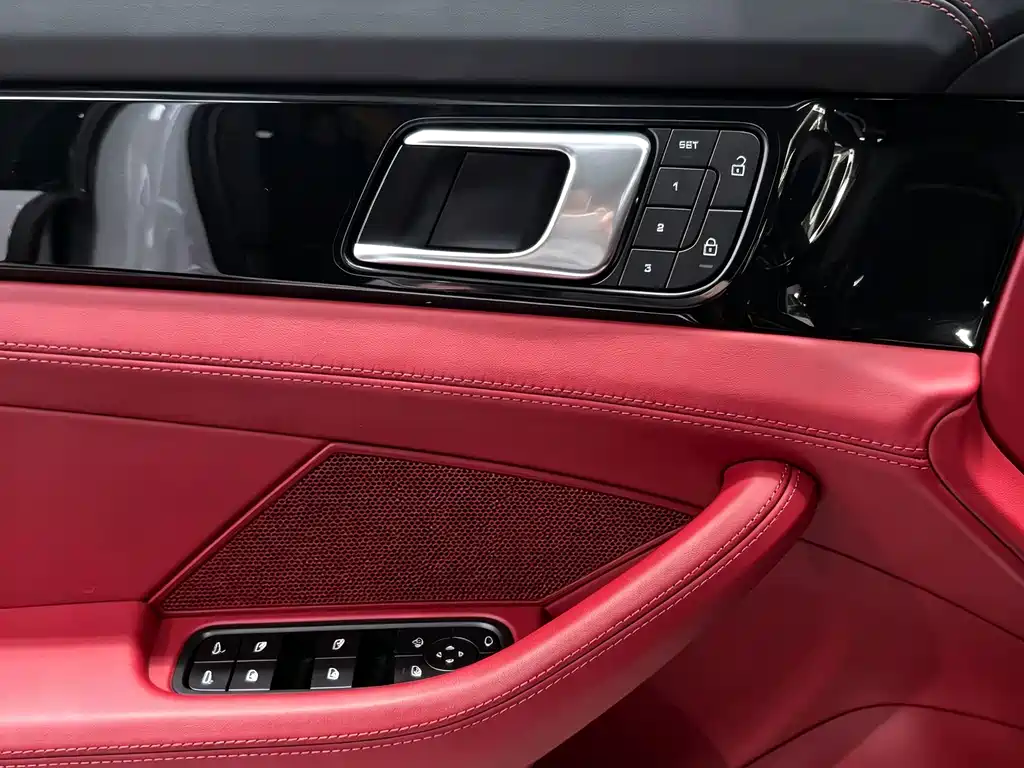 Porsche Panamera — фото 10