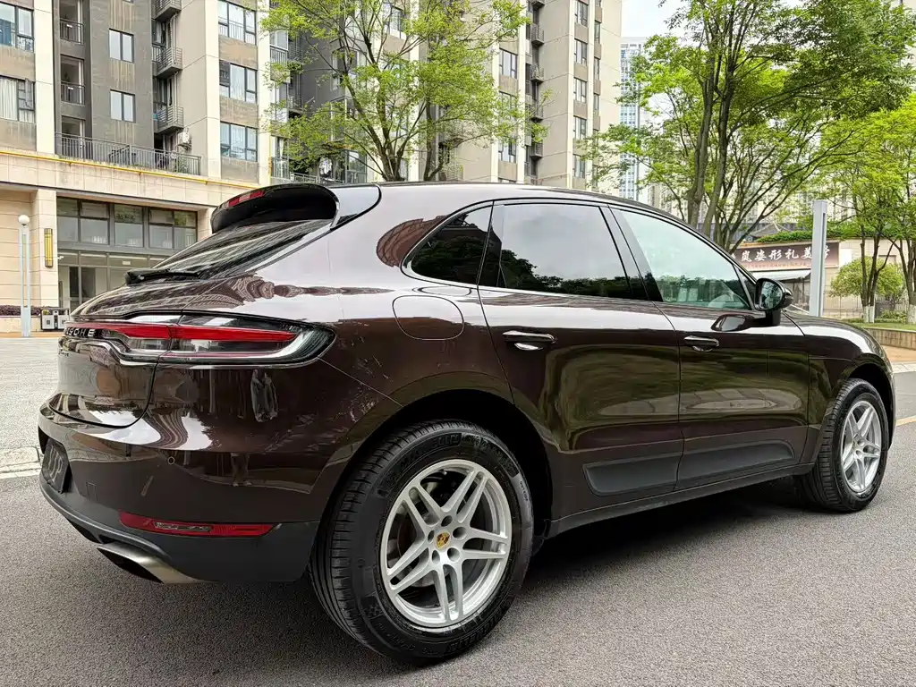 Porsche Macan — фото 7