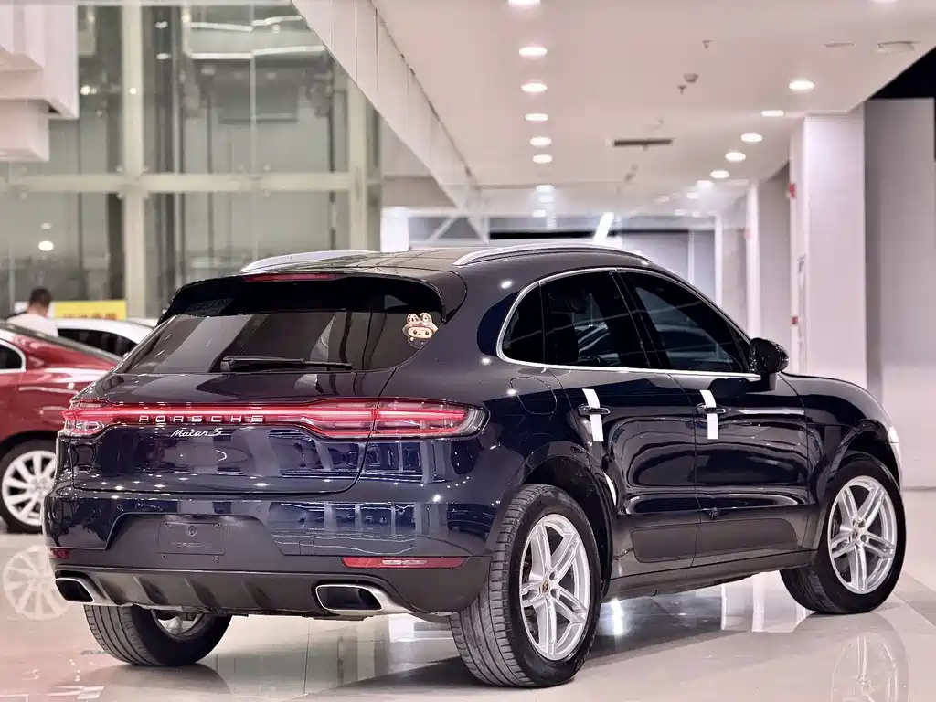 Porsche Macan — фото 13