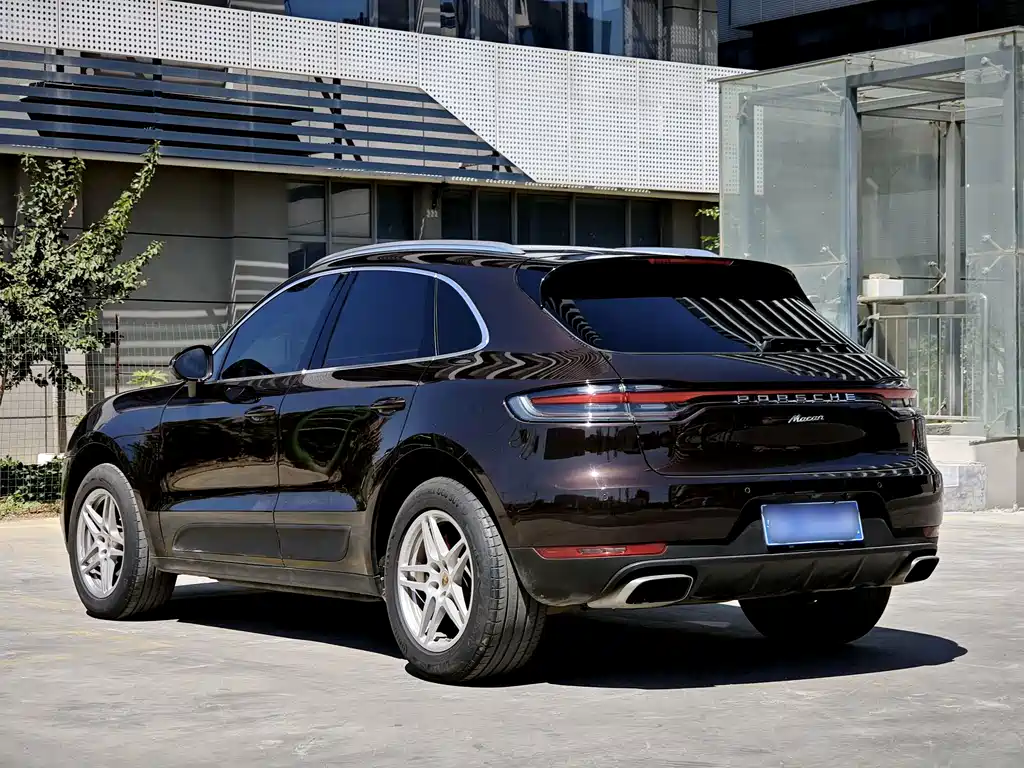 Porsche Macan — фото 8